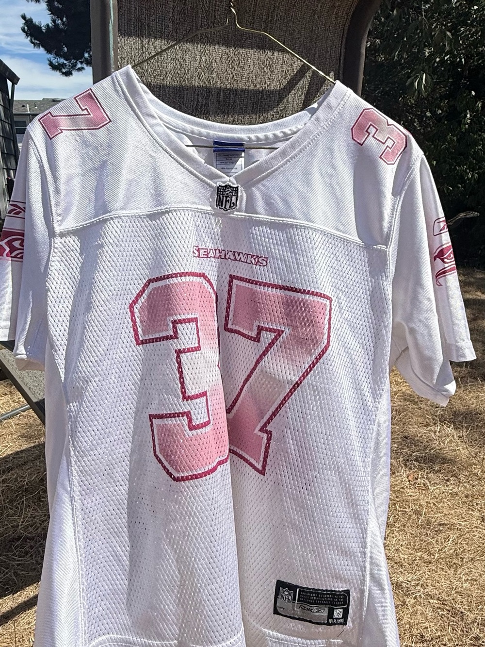 Vintage White & Pink Seahawks #37 Jersey